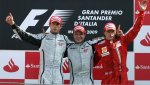 2009-181320-rubens-barrichello-bra-brawn-gp-jenson-button-gbr-brawn-gp-and-kimi-raikkone1.jpg