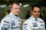 kimi_raikkonen_montoya_2005.jpg