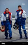 jacques-villeneuve-heinz-frentzen-williams-winter-test-barcelona-1997-M21YTM.jpg